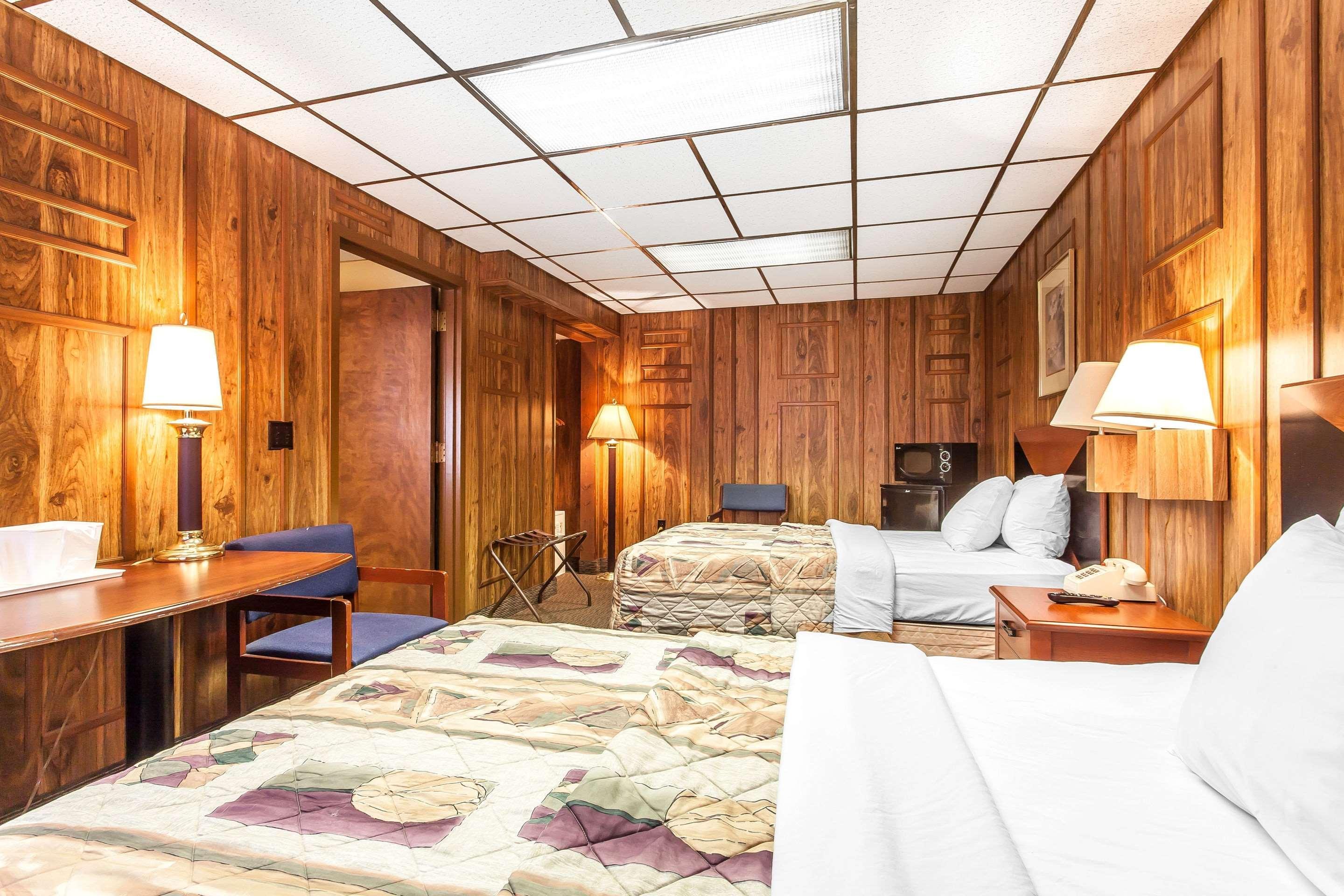 Rodeway Inn North Сандаски Экстерьер фото