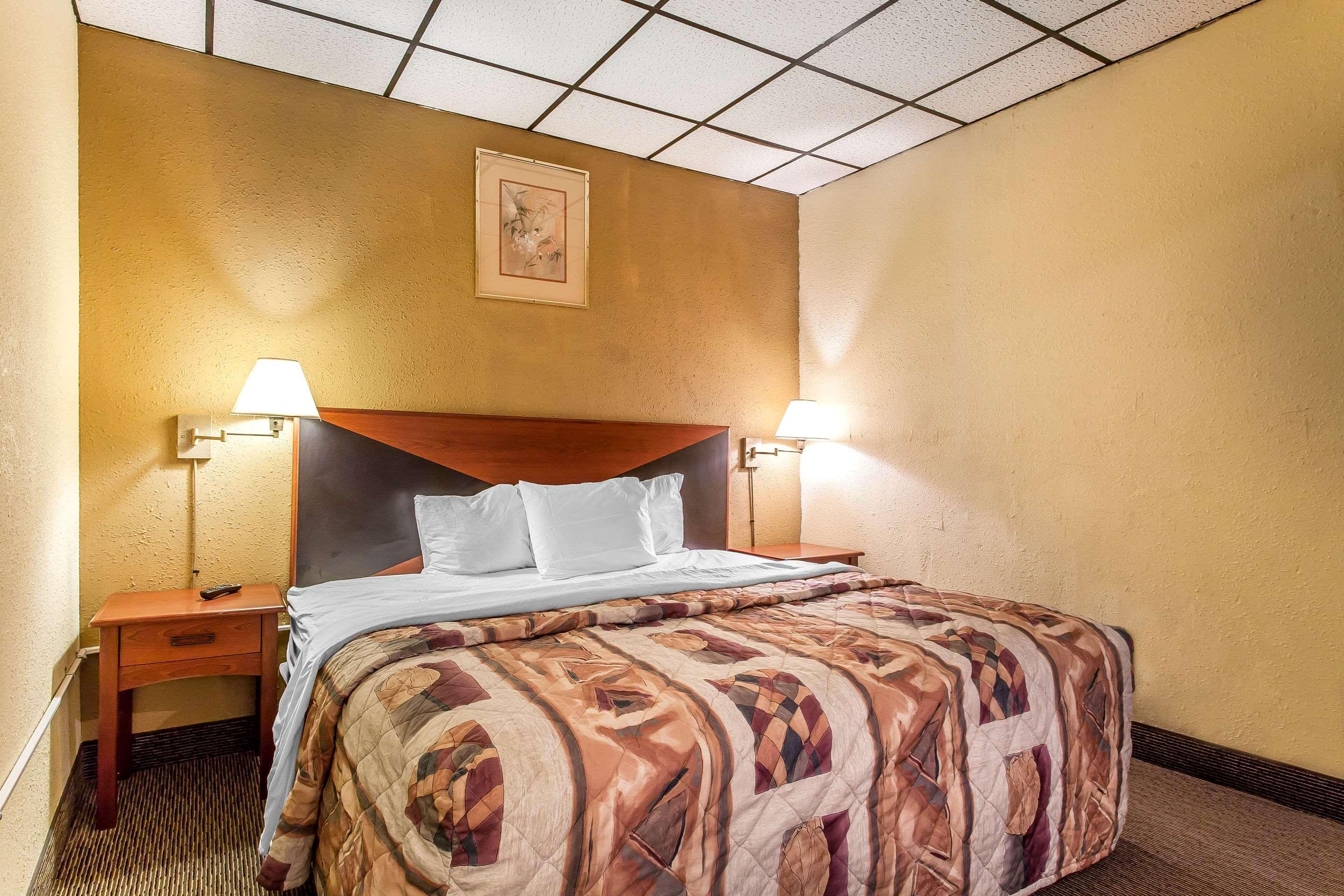 Rodeway Inn North Сандаски Экстерьер фото
