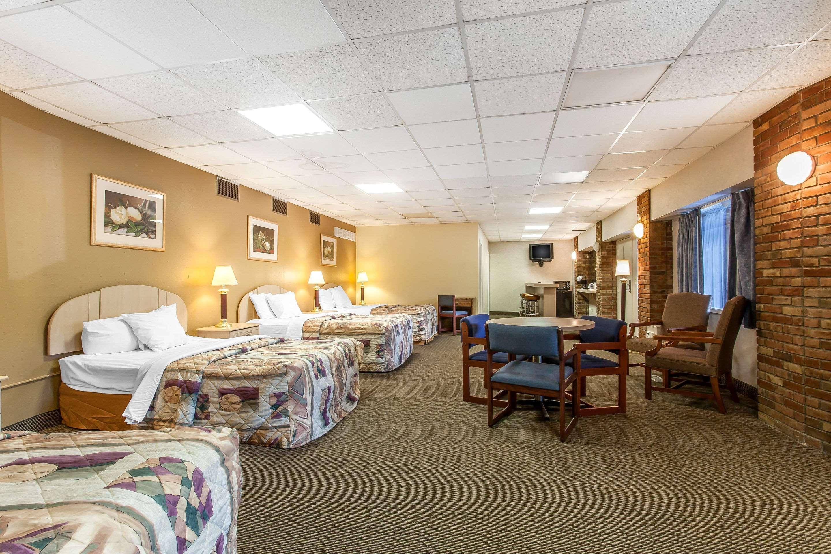 Rodeway Inn North Сандаски Экстерьер фото